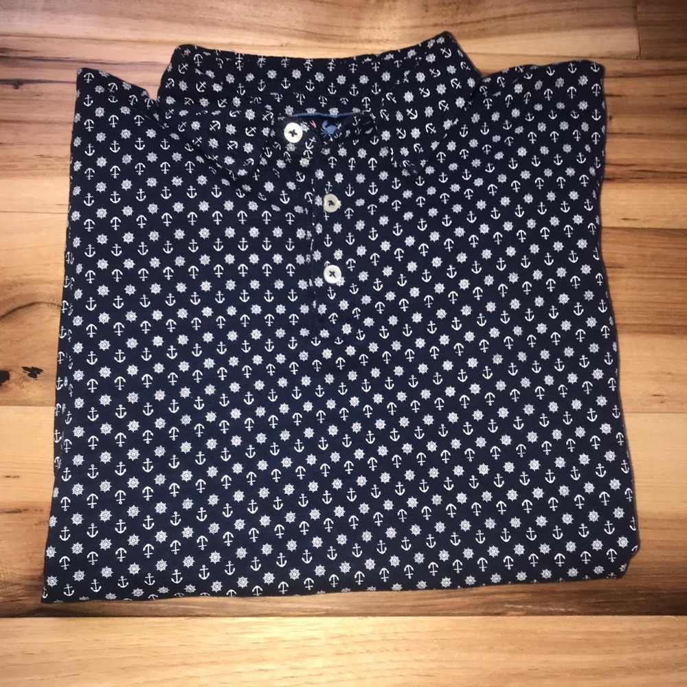 ✨GUC Men’s “Charleston Threads” shirt 👕💙